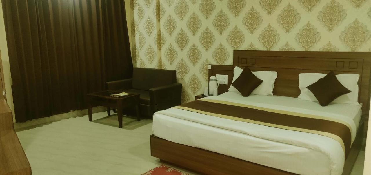 Hotel The Vaishno Devi Hills Katra  Bagian luar foto
