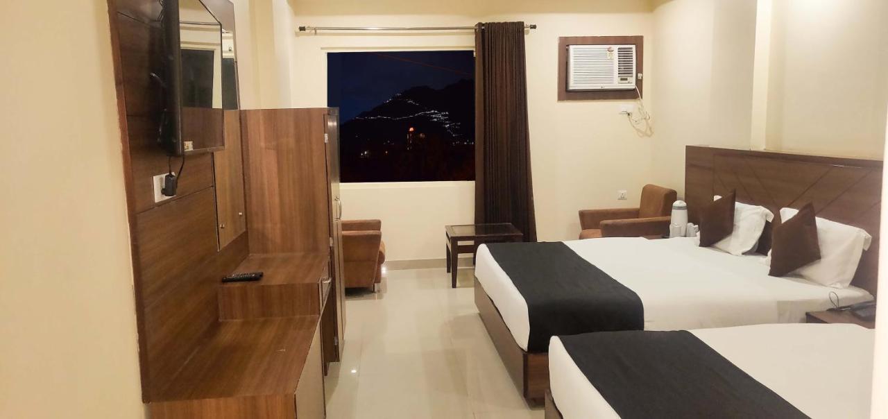 Hotel The Vaishno Devi Hills Katra  Bagian luar foto