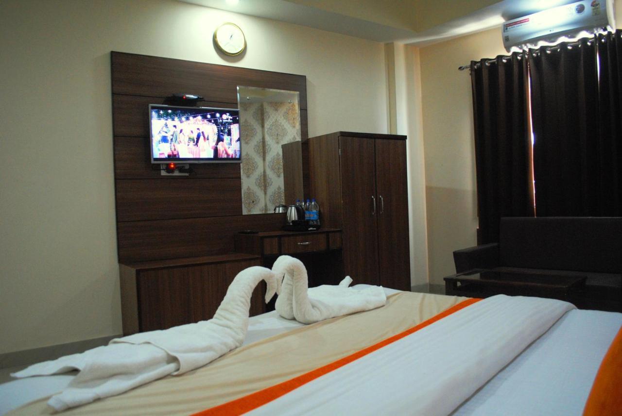 Hotel The Vaishno Devi Hills Katra  Bagian luar foto